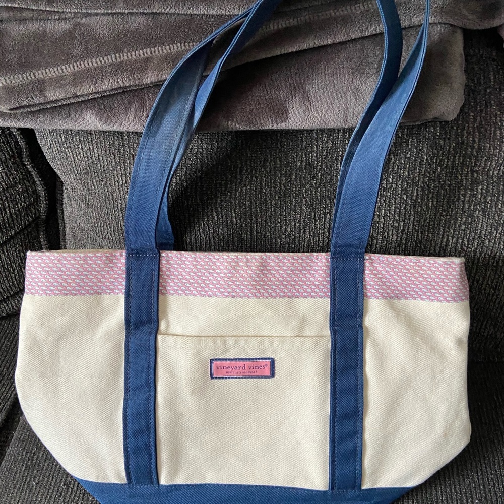 Vineyard Vines